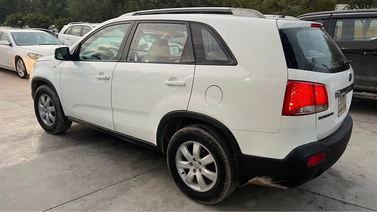 كيا سورنتو 2012 خليجي محرك 2400 دوش ماشية 120كم سنوية جديدة لحد 2027 وباسمي شرط تحويل نفس اليوم سيارة جاهزة صدر جديد تخم تايرات جديد مكفولة من صبغ مابيه اي شي عدا شويه بارد سعر 143$ مكاني كلار *********** كالار, السليمانية
