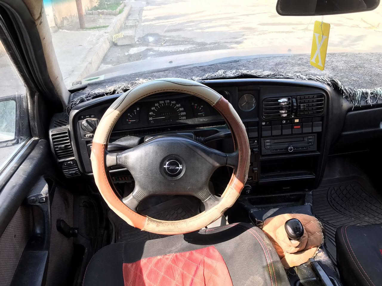 سلام عليكم اوبل وميكا موديل 91 رقم كركوك  تحويل مباشر كير عادي  ومحرك فول بطاقه بانزين  صبغ بلادي    سياره نظافه زينه  البيع السعر 30 وبيه مجال
مكان كركوك قضاء الحويجه 
رقم الهاتف / ***********
