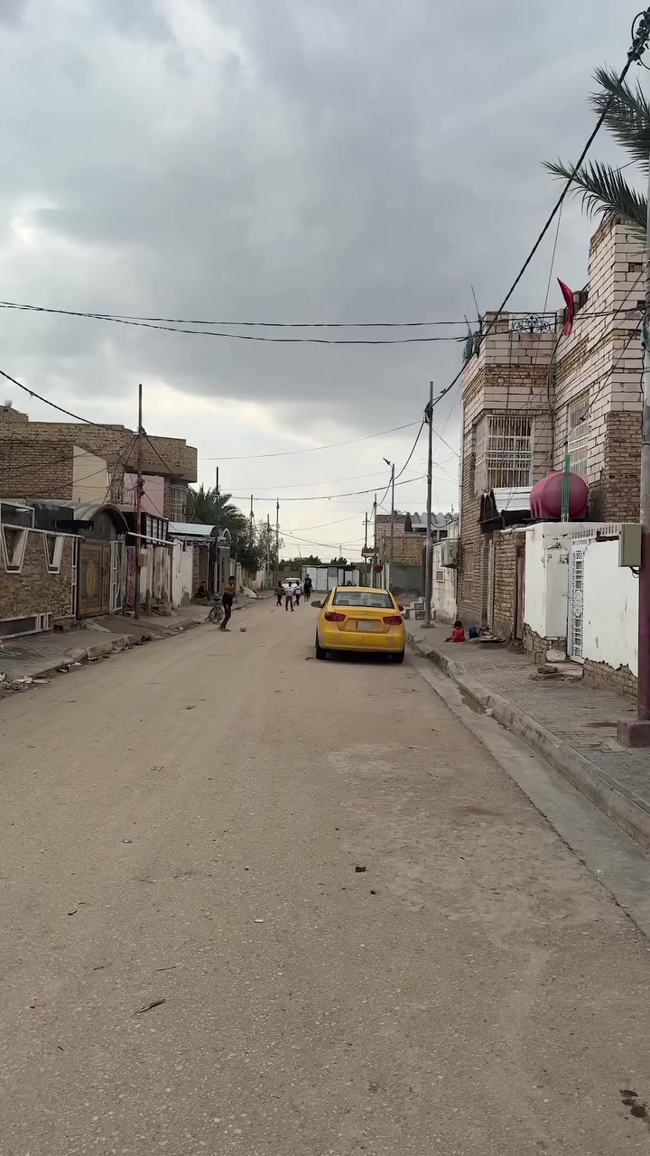 🏨🏨🏨بيت للبيع 🏨🏨🏨 

ملاحظه 🛑البيت مطلوب مبادره 71مليون 🛑

الموقع //الإسكان شارع السفير 

المساحه //200متر 
الواجهة //10متر 

يحتوي البيت على 
عدد الغرف ثلاثه استقبال صاله مطبخ حمام 🚾 

للأستفسار على 
الأرقام الضاهره وأتساب 📞

***********
***********

أو مراجعة مكتب محمد الغانمي جمهوري شارع السائدين مقابل ملعب الأتفاق الرياضي
