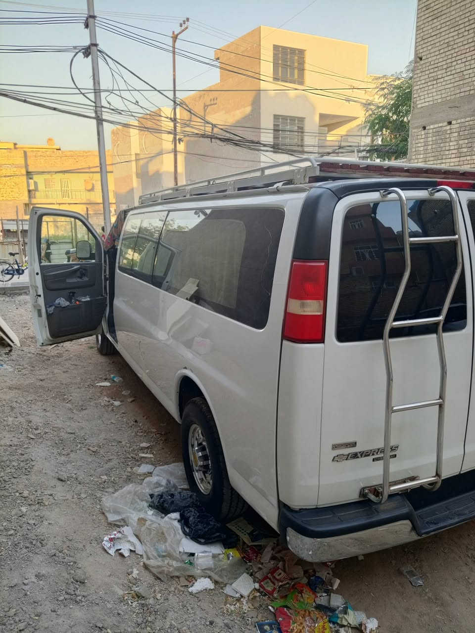 سلام عليكم سفانه للبيع موديل 11. ***********‬‏ مكانها بغداد الشراي يتصل اني مكلف بل نشر
