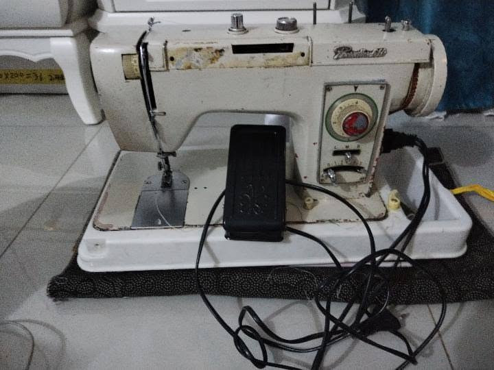 السلام عليكم حبايب مكينه برذر للبيع تخيط كلشي مابيه سبب البيع شتريت وحده جديده واريد ابيعه السعر 185وبيه مجال  ورجل مكينه هم وياها مكاني كربلاء


**إذا كنت صاحب هذا الإعلان وتريد حذفه لأي سبب، رجاءا أرسل رسالة إلى الدعم الفني**