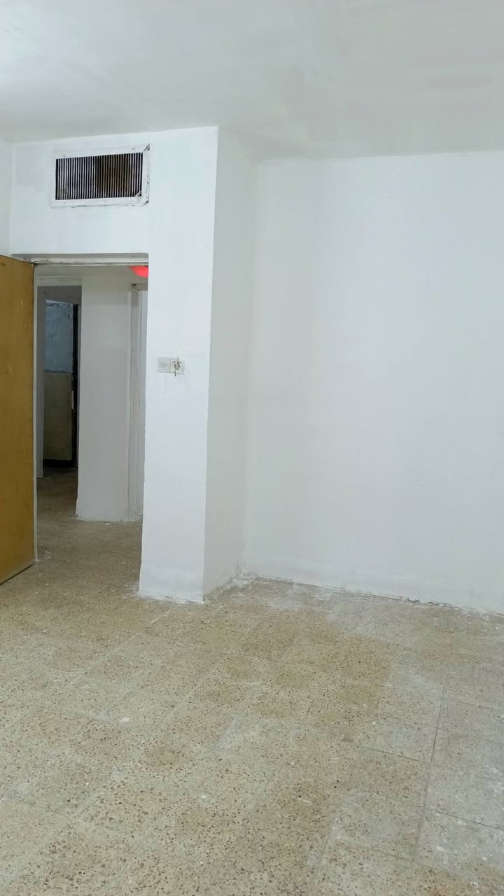 شقه للايجار شقق الإخاء طابق ثالث صاله 
غرفتين نوم حمام مطبخ بلكونه عدد 2 
للاستفسار  الاتصال على الرقم 
***********
***********
