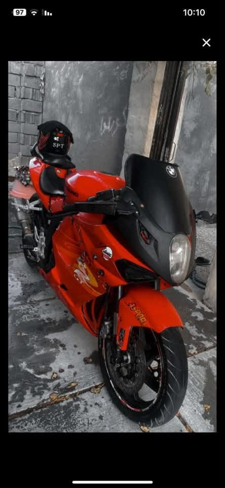 سلام عليكم ورحمة الله
شباب بطح حجّم المكينة 250cc

الون احمر دراجة نضيفة مثل ما أتشوف بصورة بس شكم زلق بلكفرات اصغار تايرات جدد دراجة طافيه ابيع كوم حديد

جماعة 600 لا تجون دراجة اوراق ومثل ما أتشوف تفاصيل بعينك

المكان البصرة الزبير ماعندي توصيل

الرقم الهاتف:***********

