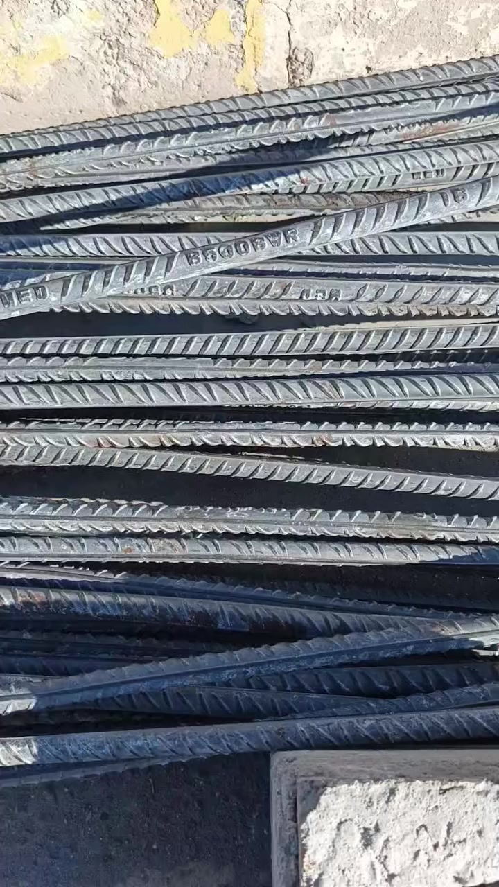 تعلن سكلة السراج (بادارة مروان الهيتاوي) 
عن توفير شيش مستعمل اوكراني جميع القياسات سعر الطن 550 الف

اتاري
 30*40=600

30*30=550
اتاري 12ملم أبو نص 
30*40=800
30*30=750
 شيش أربيل سعر الطن= 840
شيش عراقي إف إف =
شيش عراقي =825
أتاري
 30*40=820
30*30=720
سيم ربط سعر اللفة 3000

العنوان الفلوجة حي الشهداء قرب محطة الجوهرة

***********
***********
