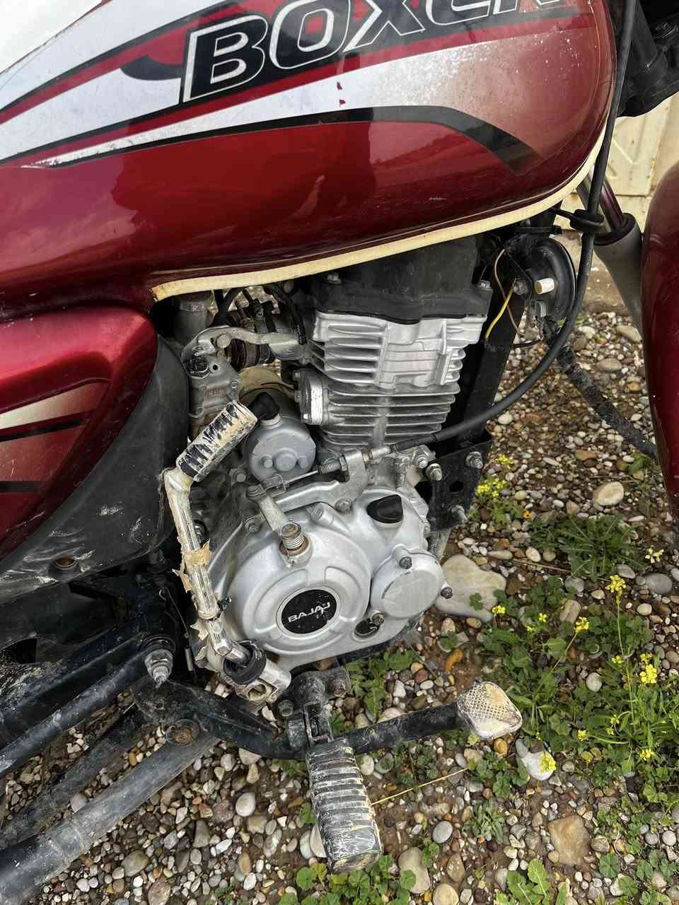 سلام عليكم دراجه بوكسر البيع دراجه حلوه و نضيفه موديل 17 مكينه خير من الله نقصه باتري سلف لايتات اشاير كله شغال السعر انتصل ودلل ***********مكان ديالى حمرين
