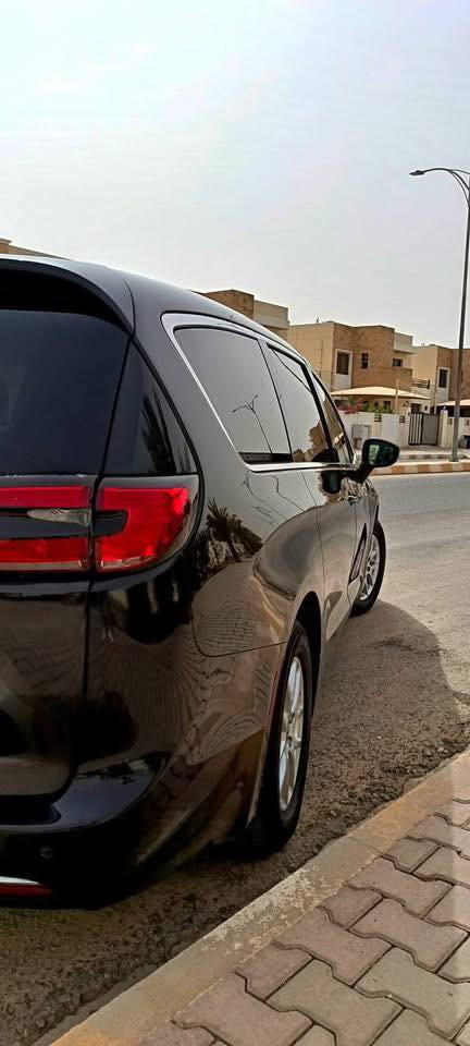 (L )كرايسلر باسفيكا تورنك 
 موديل 2023 
حادث: بنيد + صندوق /تبديل بنيد فقط 
بدون دواخل 
ايرباك : راجع وكاله تفصيخ والقطع المبدله موجوده
الممشا : 31،000 ميل قابل للزياده
رقم السياره : فحص مؤقت (تترقم جميع المحافظات+ شمالي )
  محرك 6 سلندر 3600

رادار امامي 
حساسات خلفية  
 حساسات الاجتياز الجانبية  
 بصمة باب وبصمة تشغيل وتشغيل عن بعد 
كشن ذاكرة (خزن ميموري) لكرسي السائق
طقم ويل حجم 17 مع طقم تاير بحالة ممتازة 
 كاميرا خلفية دوارة مع الستيرن 
 باب جنطة كهربائي شفط 
 ابواب جانبية كهربائية مع بردات اصلية 
 غرفة السيارة جلد اسود اصل 
تحكم كهربائي متكامل لمقاعد المقدمة 
شاشة دشبول كبيرة لمجموعة من الايعازات 
3 قطع تبريد 

 اتصال + واتس اب : *********** 

العنوان: تكريت
السعر :215 وبيه مجال
