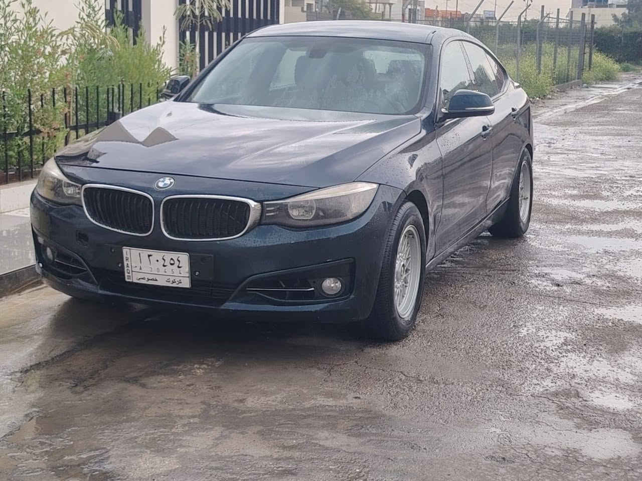 للبيع والمراوس . BMW
موديل 15.  كير عادي 
  سيارة كاز 
   وكالة عامة بسمي 
  كيرومحرك وتبريد عل وضع الشركة
   السعر.   75. 
***********
