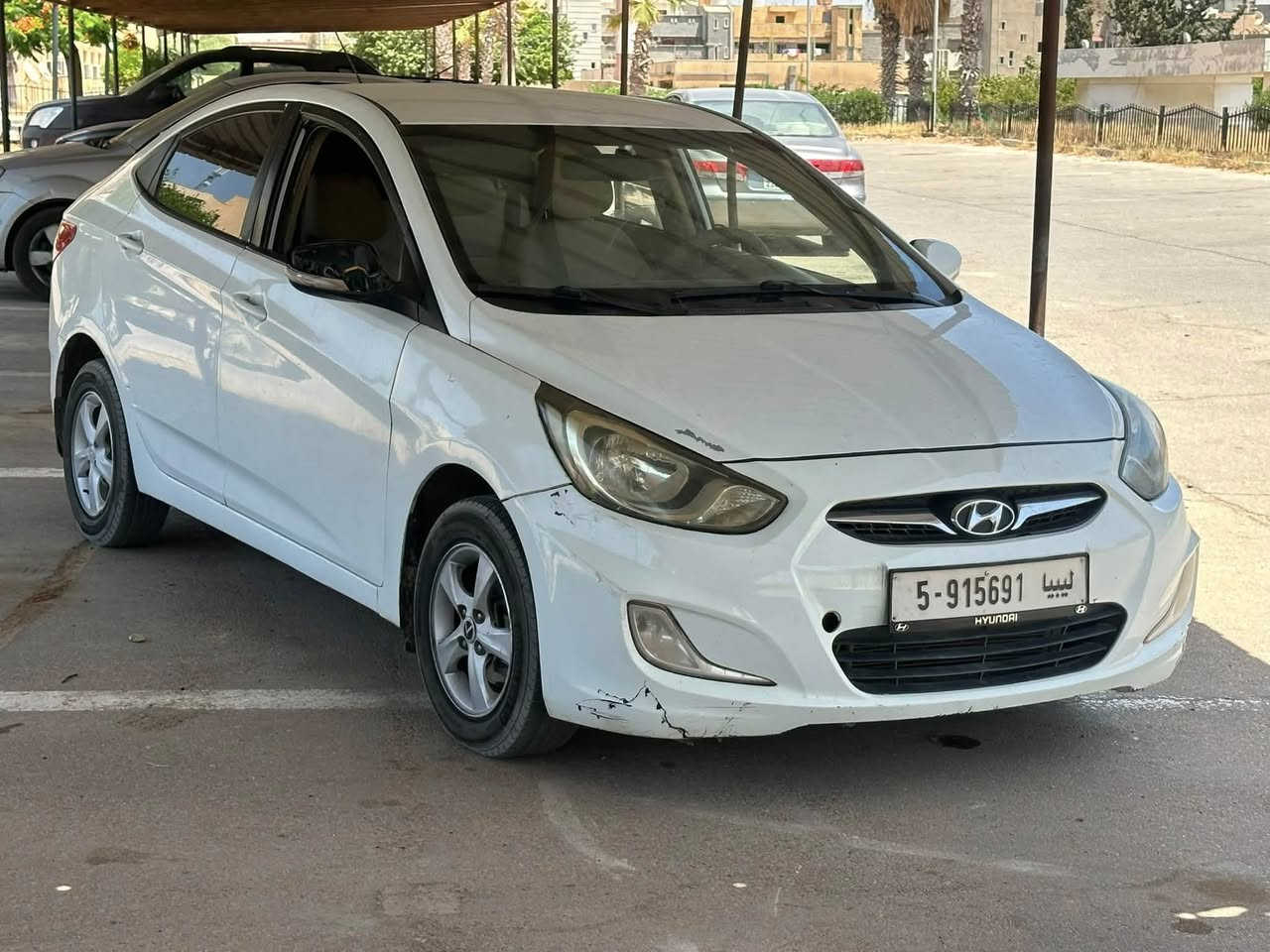 الله يبارك بسعر💸💸16.800💸💸
الـنوع : ‏هيونداي ✔️ 
الفــئة : اكسنت✔️
اللـون : ‏ابيض🔘
سعـة المحـرك :1.6✨العادي
الطـلاء : لاَ يوجَـــد ☑️ 
سـنة الصـنع : 2012🤞
إستيــراد كوريا🇰🇷
الحـالة : ممتَــٰـازَة ✅
الممـيزات 
تكييف دجيتـال 🌟 
محرگ وكمبيو 10/10 🌟
العيـوب :  لا يوجد باذن الله 
المسـافة المقطـوعة :147  
نـاقل الحـركة : أوتوماتــگ - 𝐀𝐔𝐓𝐎
نـوع الوقـود : بنزيــن - 𝐆𝐀𝐒𝐎𝐋𝐈𝐍𝐄⛽️
طـريقـة الدفـع : گـــاش - 𝐂𝐀𝐒𝐇 💰
__________________
للإستفســار أگـــثــر ↘️⬇️↙️
رقـم الهـاتف : 094.448.32.17📱📲


**إذا كنت صاحب هذا الإعلان وتريد حذفه لأي سبب، رجاءا أرسل رسالة إلى الدعم الفني**