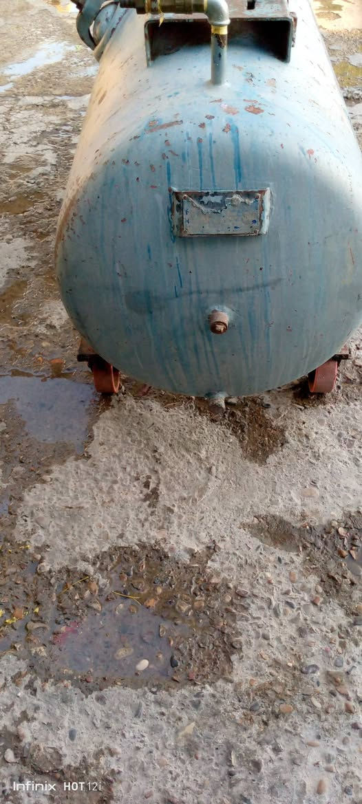 بطل هواء انكليزي ثقيل ديالى بعقوبة لسعر ٥٠٠. ***********
