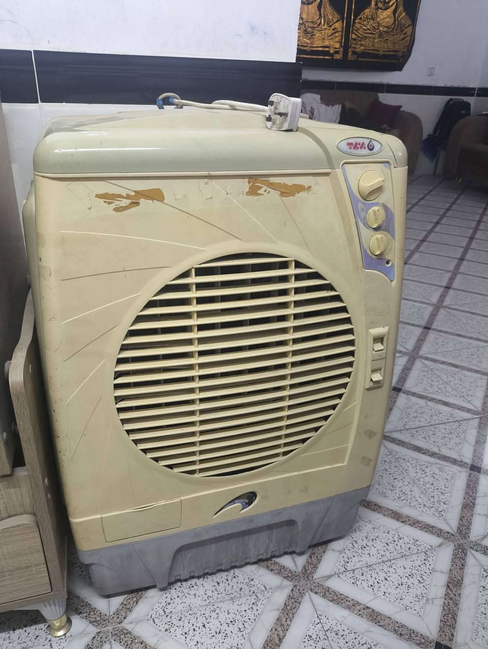 السلام عليكم مبردة للبيع الهوة مالتهة ثلج 🥶🥶 حلفات جدد ماداخله تصليح ابد السعر 75 وبي مجال مكاني كوفه شارع المعمل للاستفسار ***********
