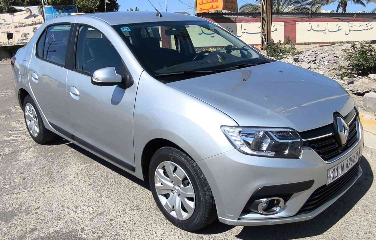 رينو سنبل 2023 حره باسمي هزه جديده ماشيه 40 سعره 103 مكفوله من الصبغ جديده جدا فولل  اربع جام كهرباء مري كهرباء مثبت وكروس سرعه شاشه وكامره وحساس اصلي محرك 1600 كير اوتوماتيك هاتف *********** مكانه الأعظمية
