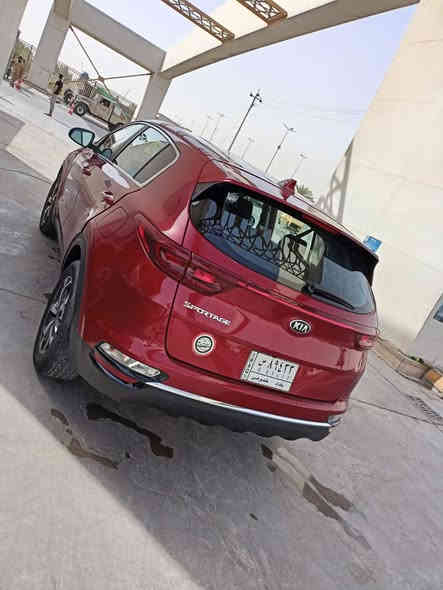 السلام عليكم كيا 
سبورتج موديل 2021 الون ماروني 
ماشيه 68 الف ميل وارد امريكي 
 مواصفات تحكم سترن  شاشه تبريد قطعتين عده فتحه 
مكينه 2400  
حادثها جاملغ خلفي 
وسونار موجود داخل المنشور 
رقم بغداد تحويل ثاني يوم
سعرها 185 ورقه و
عنوان السياره بغداد الزعفرانية 
***********
