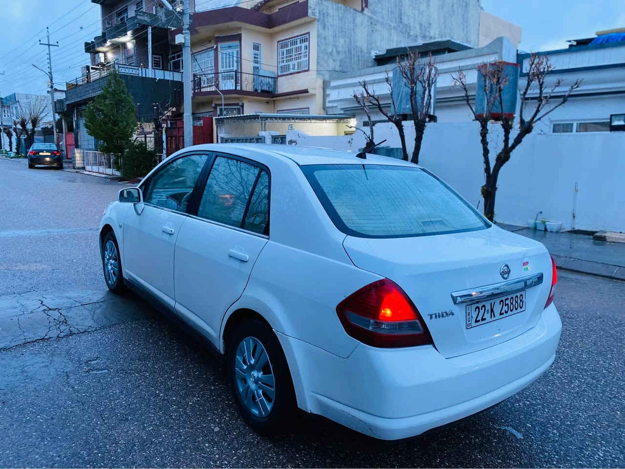 نيسان تيده 2008  ئا لتونى با زارنمونه ى  جوانى  گيرتؤ ماتيك سه ياره يه زؤر جوان و مه زبوته جركه ى تيا نيه گه رميو ساردى به شه رت 4 پينج بارجه ى بؤ يا خه  مالى دؤ سته سه يا ره كه سعرى خوار با زار 77 كه لا پيشودواى كه پسه ناوزه رده ره قه م باريك شا شه ئه ى پاد شمشمل, السليمانية


**إذا كنت صاحب هذا الإعلان وتريد حذفه لأي سبب، رجاءا أرسل رسالة إلى الدعم الفني**