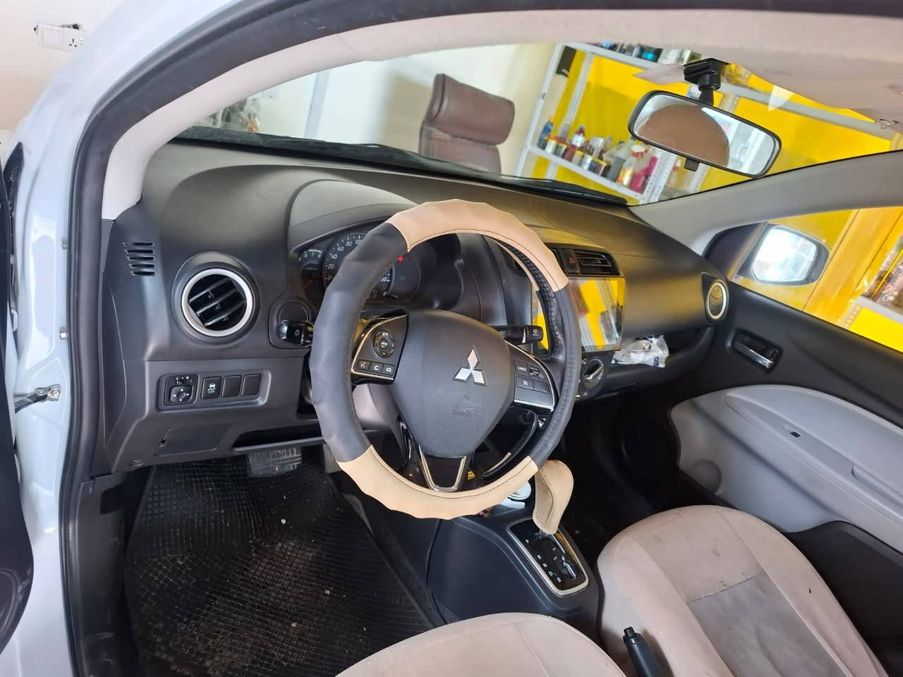 ميتسوبيشي اتراج خليجي ٢٠٢١ قطعه وحده صبغ فقط بدون داخل ماشي ١٣٠ كم. سياره جدا نظيف باسمي هزه سنويه جديد مكان أربيل سعر ٩٠ بيه مجال بسيط للشراي
***********
