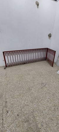 محجر حديد ثقيل للبيع الطول ٤ متر  ....07831853055