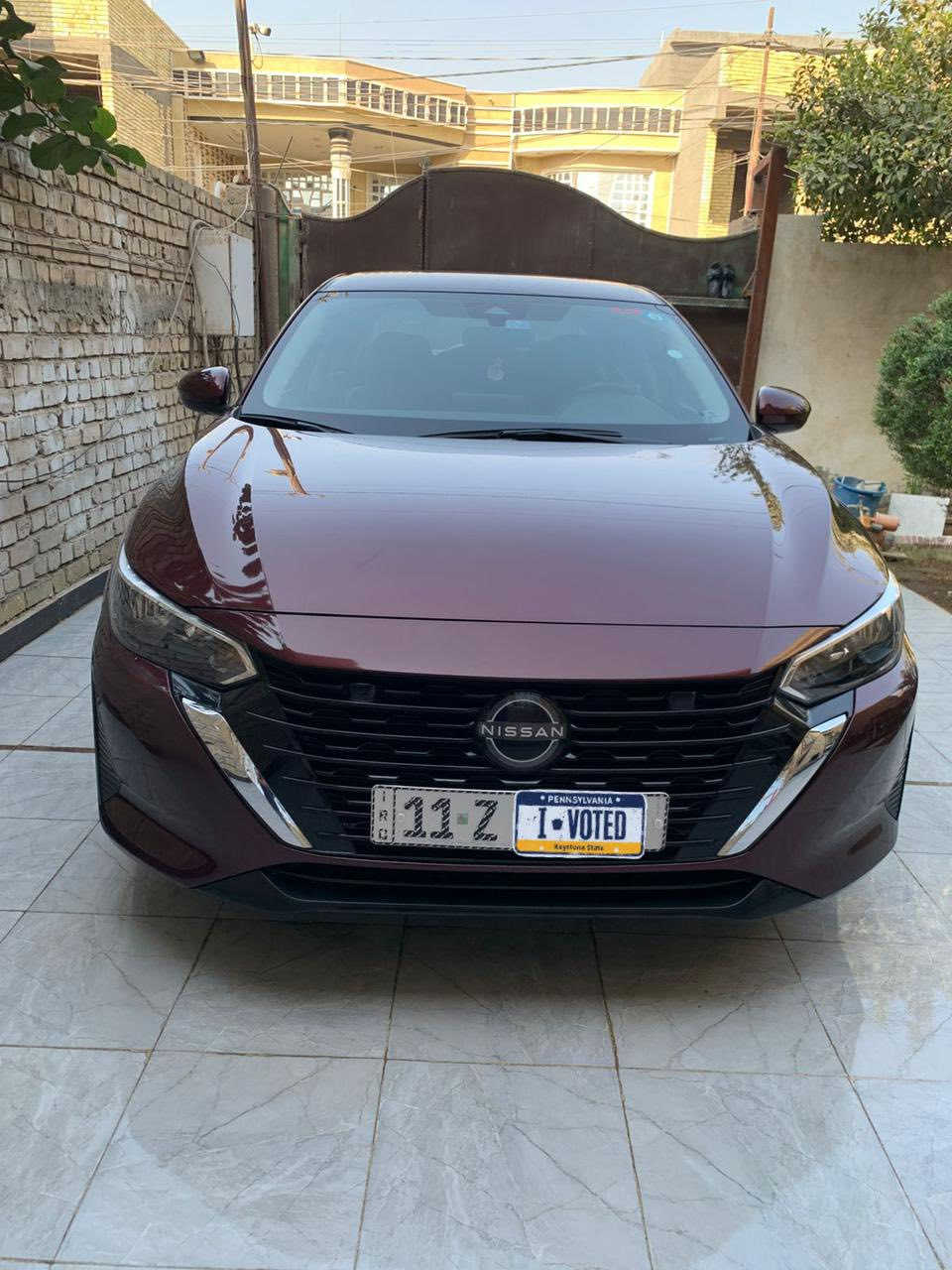 سلام عليكم نيسان سنترا 2024 sv رقم بغداد جديد وهزه جديده السياره بدون صبغ ودعامية كبس لون كرزي ماشية 18 الف السياره بعده جديده ومواصفاته معروفه السياره صور حادثه موجوده بالمنشور قبط الجنطه ومبدله نفس الون حته الدعاميه الخلفيه مالته نفسه مرجعه السياره مستورده على ايدي وبيه طخه موضحه بالصور بالجاملغ الخلفي جهة السايق السعر 165$ وبيه مجال بسيط جداً 
مكاني بغداد ***********
