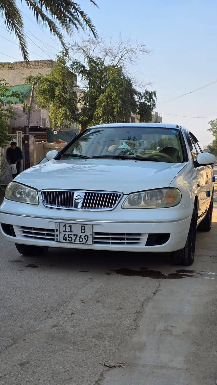 سلام عليكم نيسان سني ياباني اصلي ٢٠٠٩ سيارة ربع متصرف عليها صدر خلفي امامي تخم دبلات تخم تايرات غرفتها كلها جديده من دوشمه وبطاين بوب شاشه كار بلي كامره HD منظومه غاز عليها مكفوله من اللغد والشواصي بيها قطع صبغ السياره بدون ضربه مكانها بغداد /الشعب 
***********
***********
غير متواجد ع الفيس سعرها ٩٩ وبيها مجال قليل للشراي
