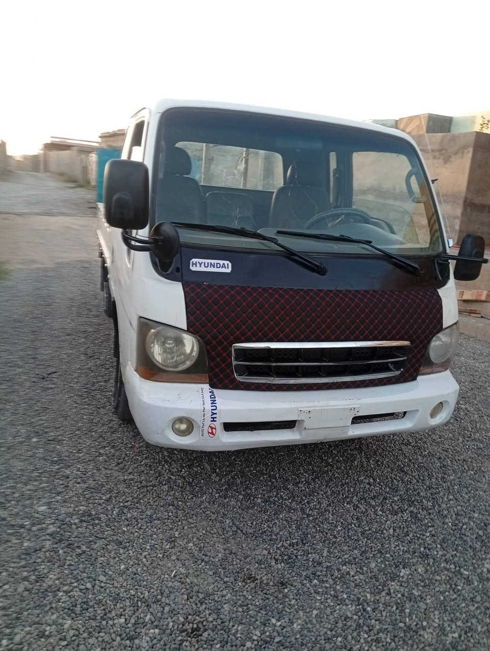 السلام عليكم كيا بزون موديل 2002 مامسجل كير محرك اكسن شرط باور شقال طخم تاير جديد شاصي مامكصوص السعر 32 وبيها مجال مكان السياره الشرقاط البيع نقد اخوان اعتذر عن المراوس ***********
