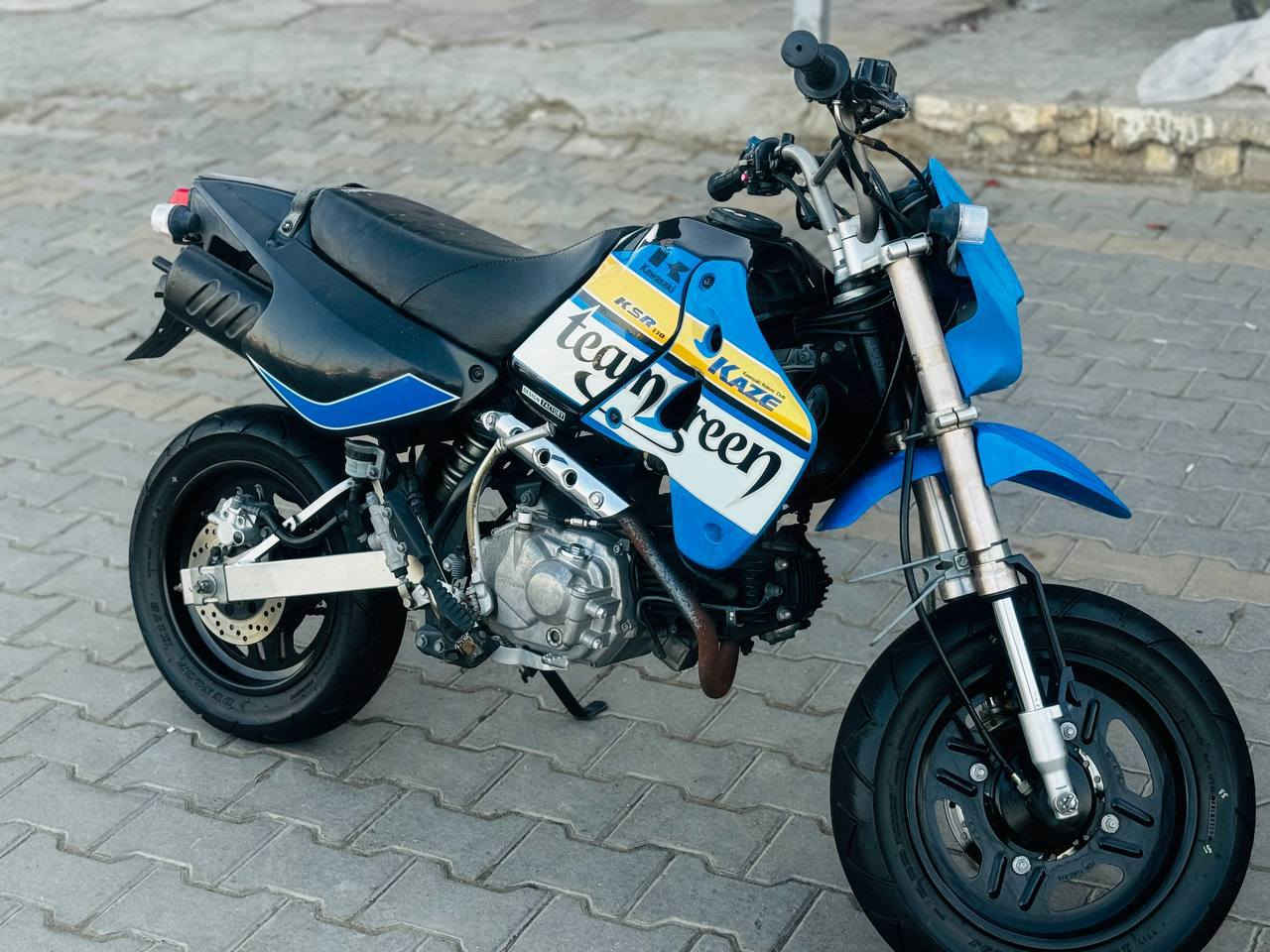 كاوسكي قفاز
محرك 110 كفاله 
جديده كلش النضافه 100/10
العنوان ميسان العماره مركز المدينة 
للإستفسار ع الرقم 
***********
