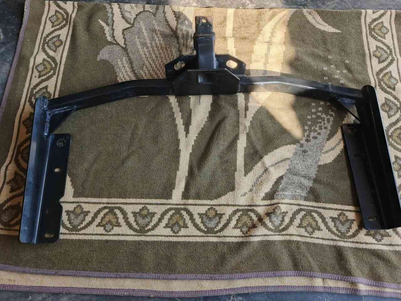 سلام عليكم
هوك خلفي هايلاندر امريكي مطول 10سم 
يرهم 2014 ــ2025 ويرهم تحوير علا غير سياره 
بـ 175 وبي مجال 
***********
