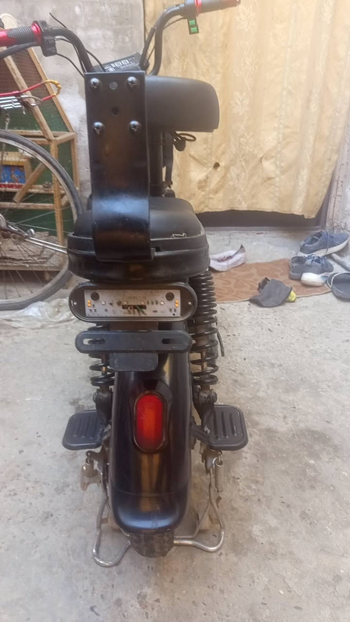 السلام عليكم دراجه شحن شغاله خير من الله للبيع او مراوس ابدراجه 60المكان المديه 
***********
