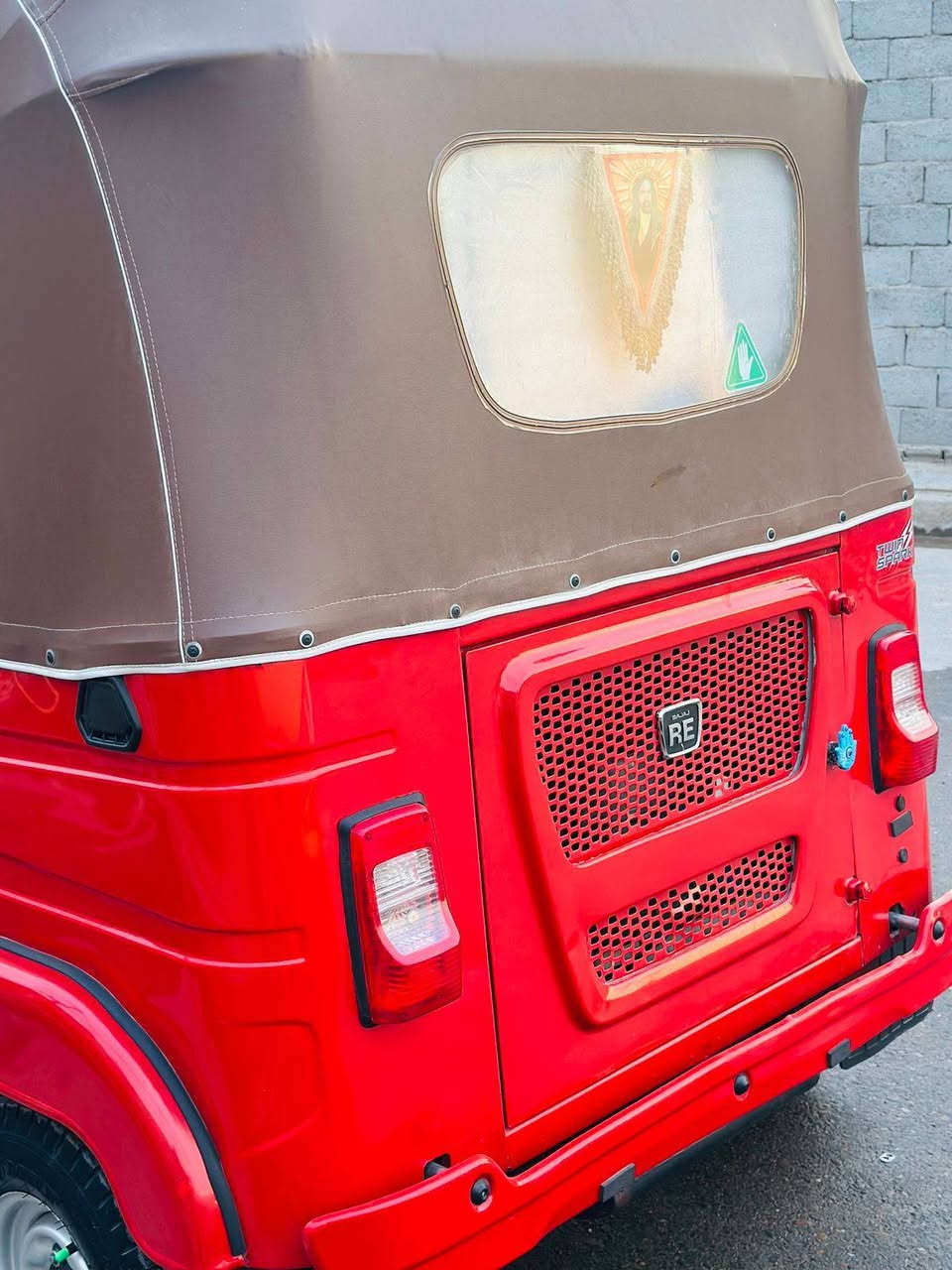 السلام عليكم مكلف ب النشر تكتك 22مضلع. معمر بس دوس المحرك مكفول. ***********
