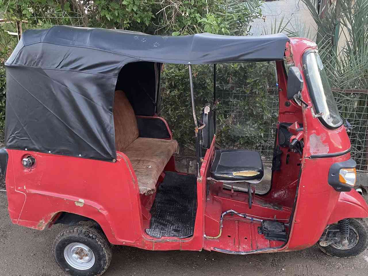 السلام عليكم اخوان تكتك بياجو للبيع تكتك جاهزة خير من الله  محرك مجفت جديد  
رقم وسنوية تحويل مباشر موديل ١٩ 
مكانه بغداد أبوغريب الحصوة
للاستفسار اتصل على الرقم
***********
***********
