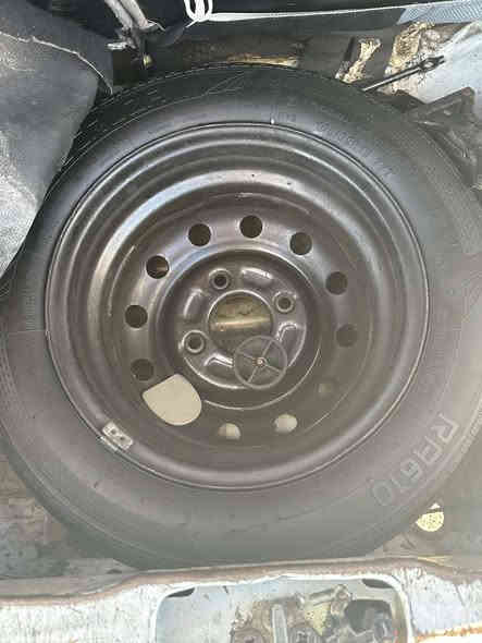 السلام عليكم
سياره كوكو للبيع بدون قطرت صبغ محرك وكير شرط
السياره وضع شركه 
ماشيه 121 ألف 
وطخم تاير جديد
السعر على الخاص 
ولما شراي ليقيم. ***********.  ***********
