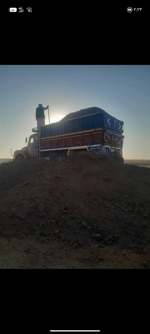 يوجد سماد حيواني يعني دمن قنم و هوش ***********
