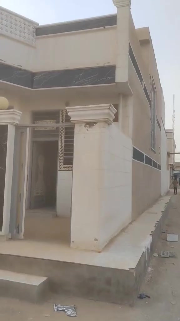 يوجد لدينا بيت طابو ٢٥ مساحه ١٠٠مترطابق طابقين بناء حديث في كربلاء مجمع سيد اسماعيل السكني تفاصيل أكثر اتصل ***********و ***********
