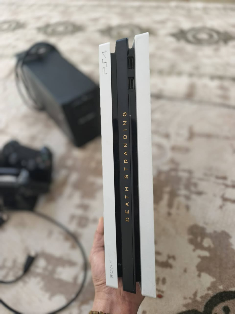 عزيزي بلي 4 برو واحد تيرا باندا نضام تهكير 11
كل ملحقاته موجوده تكهير مالته قرص 
جوستك عدد (٤) العاب بي عدد (٥) 
يو بي اس ويا استان مال الشحن وياه  مثل ماشوف كدامك نضافه كلش زينه 400وبي مجال احك الجيه


**إذا كنت صاحب هذا الإعلان وتريد حذفه لأي سبب، رجاءا أرسل رسالة إلى الدعم الفني**