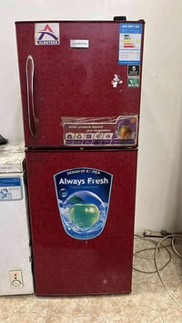 ثلاجه • نضيفه • 125