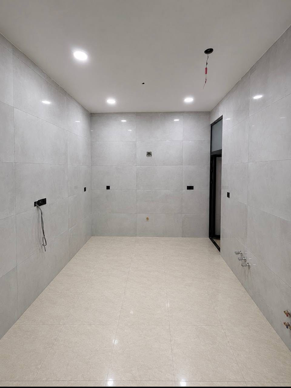 🏠 مشتمل حديث للبيع
📍 حي القاهرة / الضباط
مقابل مول القاهرة – الفرع الثاني

📐 المساحة: 44.5 م²
↔️ الواجهة: 5 م
🏗️ بناء حديث (2026)

🔹 غرفتا نوم
🔹 صالة
🔹 مطبخ
🔹 حمام

📞 ***********
📩 مراسلة الصفحة متاحة

✨ فرصة مناسبة للسكن وبسعر منافس.
