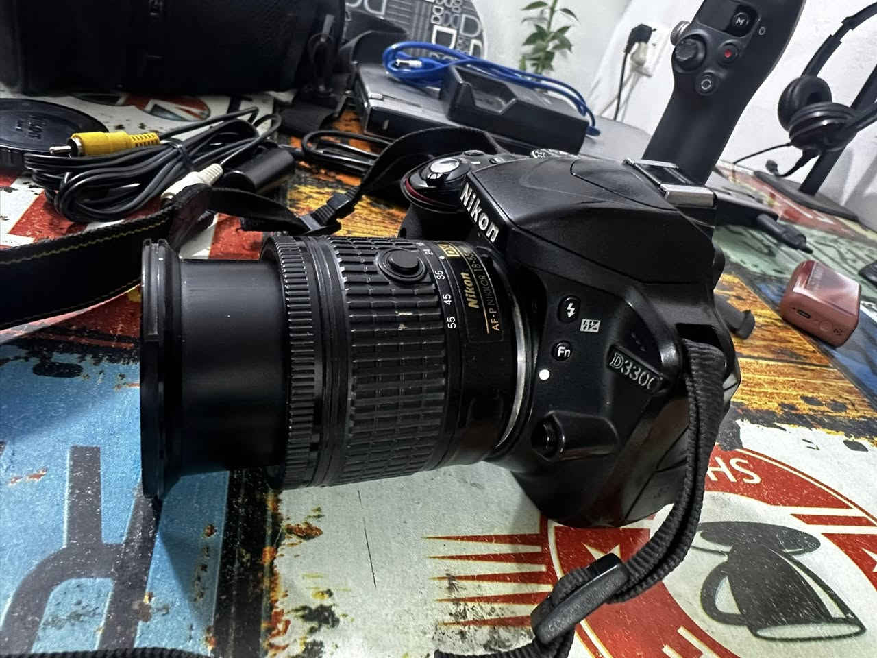 السلام عليكم كامرا نيكون + اوزمو للبيع
كامرا نيكون D3300 نضيفه كلش مع كامل ملحقات عدستها الاصليه وشاحنه ورام وجنطه وكيبلات نقل وعرض ع شاشه 

اوزمو موبايل 7p مستعمل كلش قليل يدعم الذكاء الاصطناعي تتبع تلقائي فد شي يخبل غني عن التعريف 
***********
