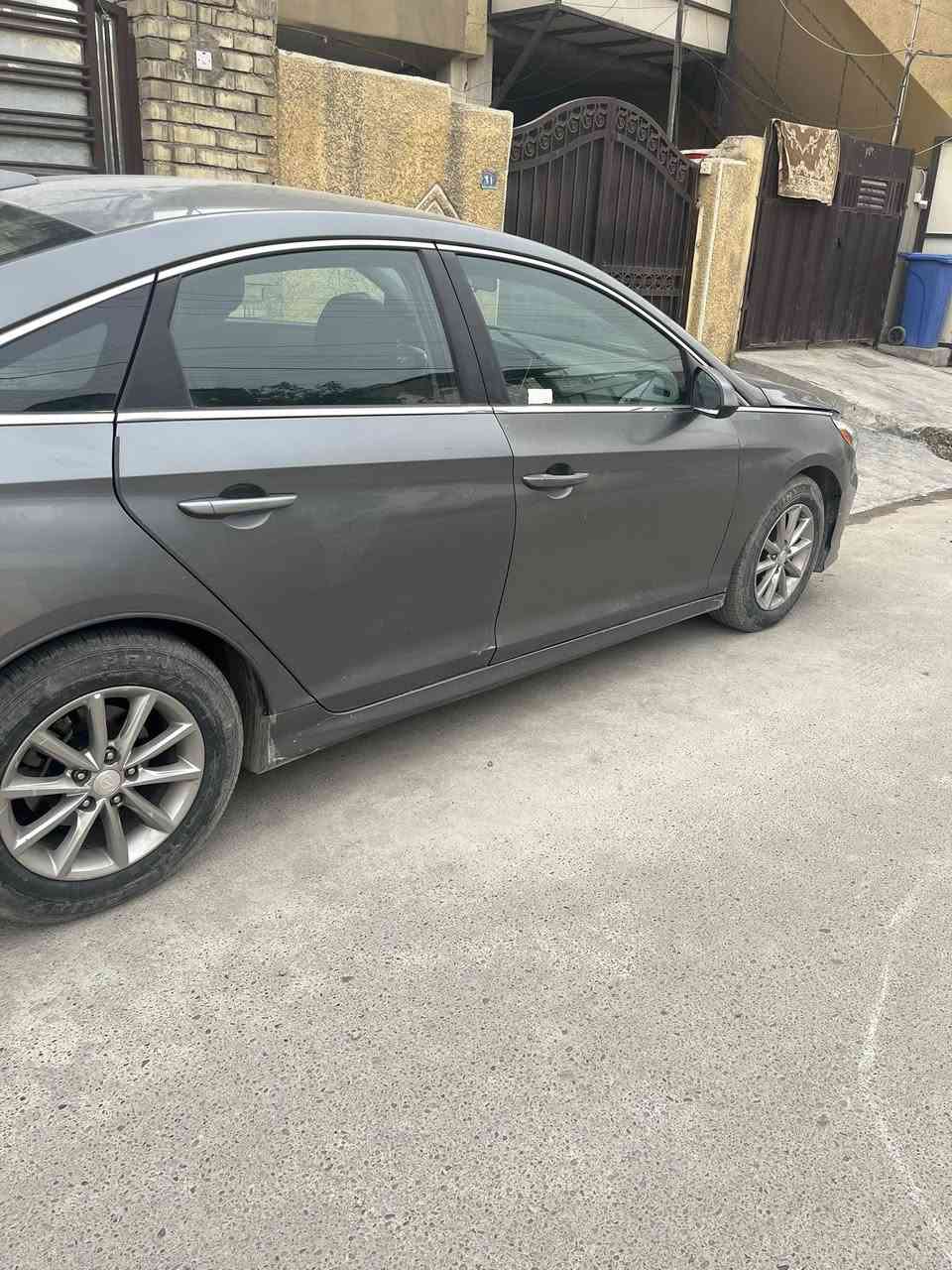 السلام عليكم 

سوناتا موديل 2019 
حادث جاملغ وباب عكس السايق 
محرك 2400 gdi مفتوح 
ماشيه 19 الف ميل 
مكاني بغداد الدوره 
سعره 125
***********
