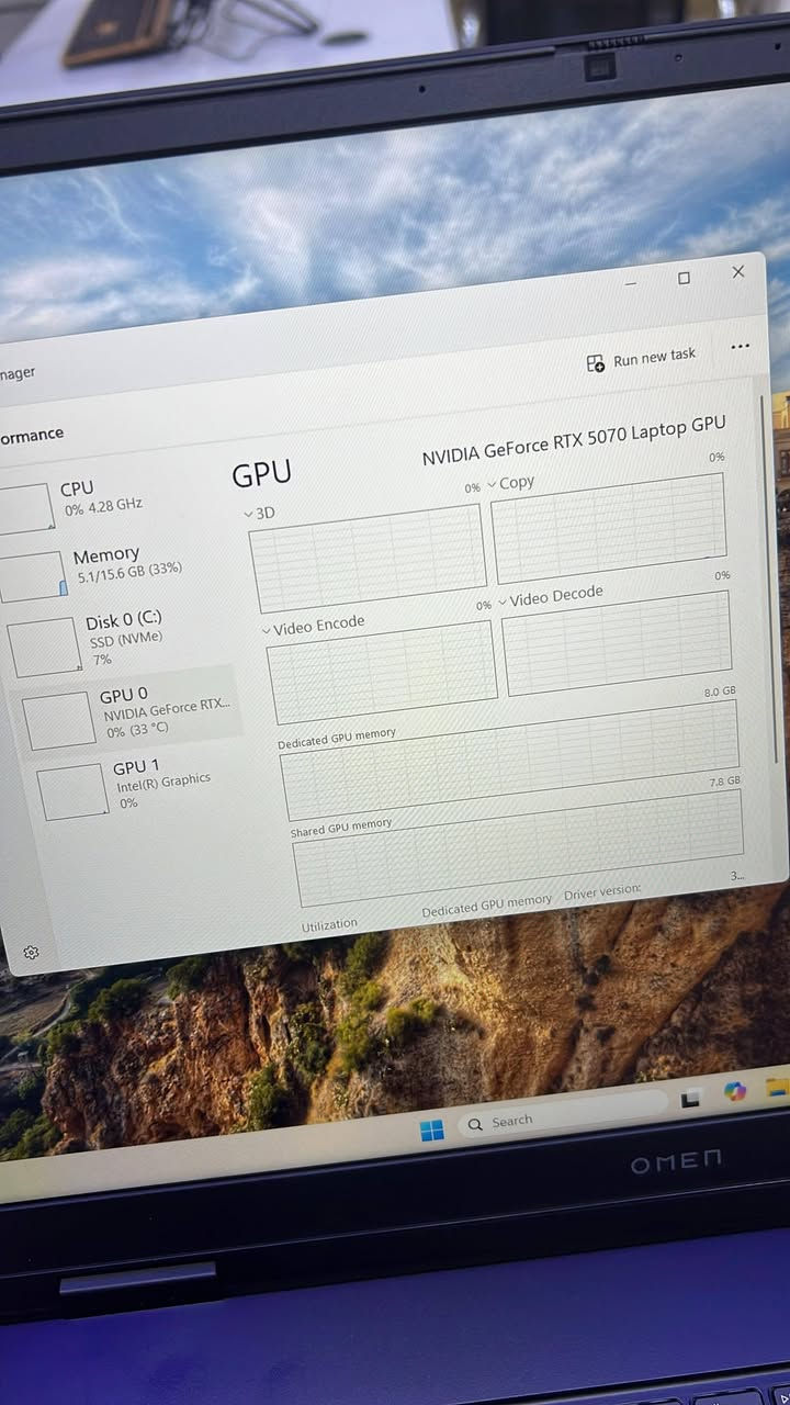 ​💻 HP OMEN Gaming 16 | Ultimate Gaming & Workstation Beast 🚀🔥
Main Specifications:

​• Processor (CPU): Intel® Core™ 7 240H (2.50 GHz) 🟦

• Graphics Card (GPU): NVIDIA® GeForce RTX™ 5070 (8GB GDDR6) ⬜

• Sub-Graphics: Intel® Graphics ⬛

• Memory (RAM): 16GB DDR5 / 5600MT/s 🟩

• Storage (SSD): 1TB PCIe Gen4 NVMe 🟥

• Display: 16-inch, WQXGA (1920 x 1200), 144Hz refresh rate 🖥️

• Keyboard: Keyboard Backlight ⌨️

• Operating System: Windows 11 Home (Original) 🔷

​✨ الحالة: أوبن بوكس، نظيف 100% بحالة الزيرو (أصلي بالكامل) 📦

(Condition: Open Box - 100% Clean like new / بەکارهاتووی زۆر خاوێن وەک نوێ)

​🎬 الاستخدام: مثالي لأقوى ألعاب الـ AAA، التصاميم الهندسية، الرندرة، صناعة المحتوى، والمونتاج الثقيل.

​☎️ للتواصل والاستفسار (واتساب أو ماسنجر): ***********

​📍 الموقع: كركوك - بنجا علي (کەرکوک، پەنجا عەلی)

​خوبيب للابتوبات - Khubaib Laptops 🛒
