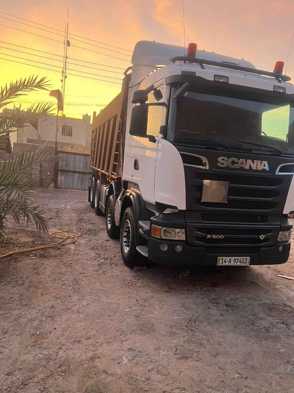 سكانيا موديل 2012 محرك 8 انجكتر حجم 500 كير عادي غليج بلادي مجموعة 26 تخم تاير السعر 680$ الاتصال ***********
