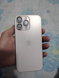 آيفون ١٦ برو ماكس • ذهبي • بطارية ٩٩