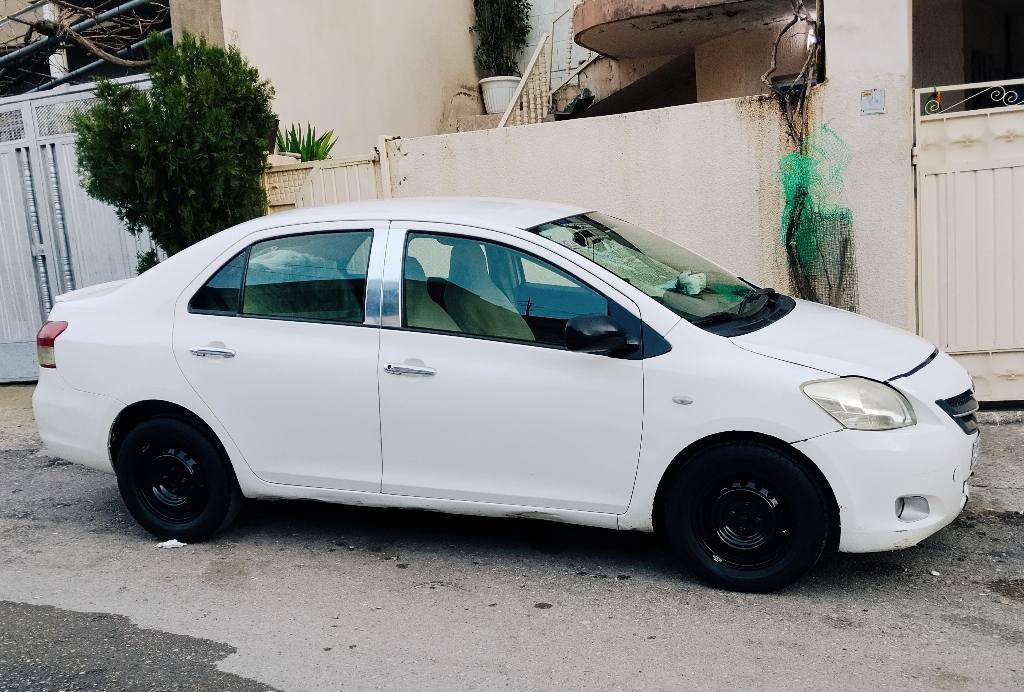 يارسى سپى ره قه م سليمانى 
2009  
سئ پارچه بؤياخ 
بؤنيد دوو درگا بؤياخ
ئه ى بى ئيس
ناوزه رد 
ده بل گيچ 
به ناوى خؤمه يه 
ژماره ***********
*********** السليمانية, العراق
