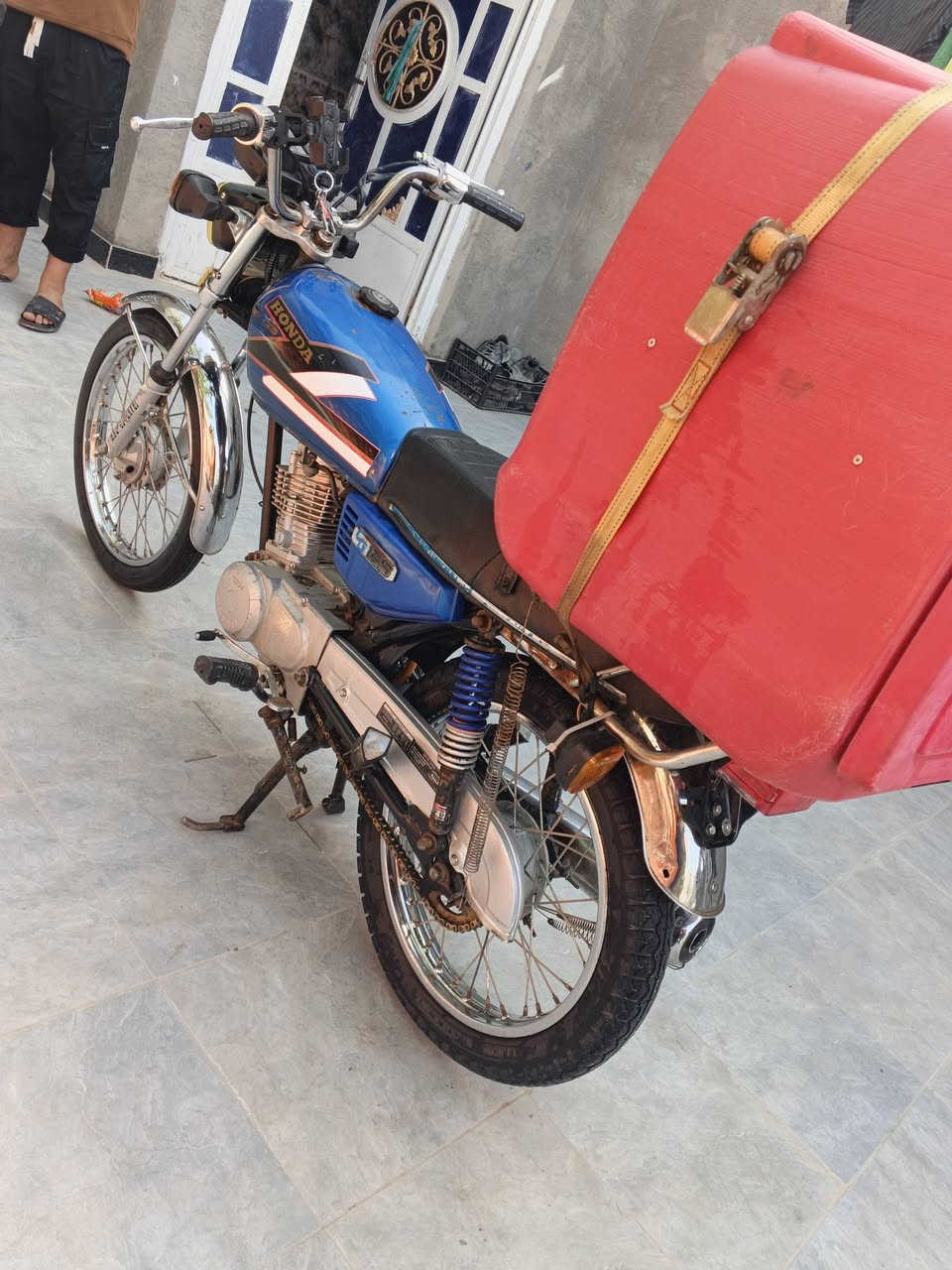 ايراني للبيع أدوات مكفولةالسعر450وبيهة مجال المكان كرمت علي ابوصخير الهاتف***********
