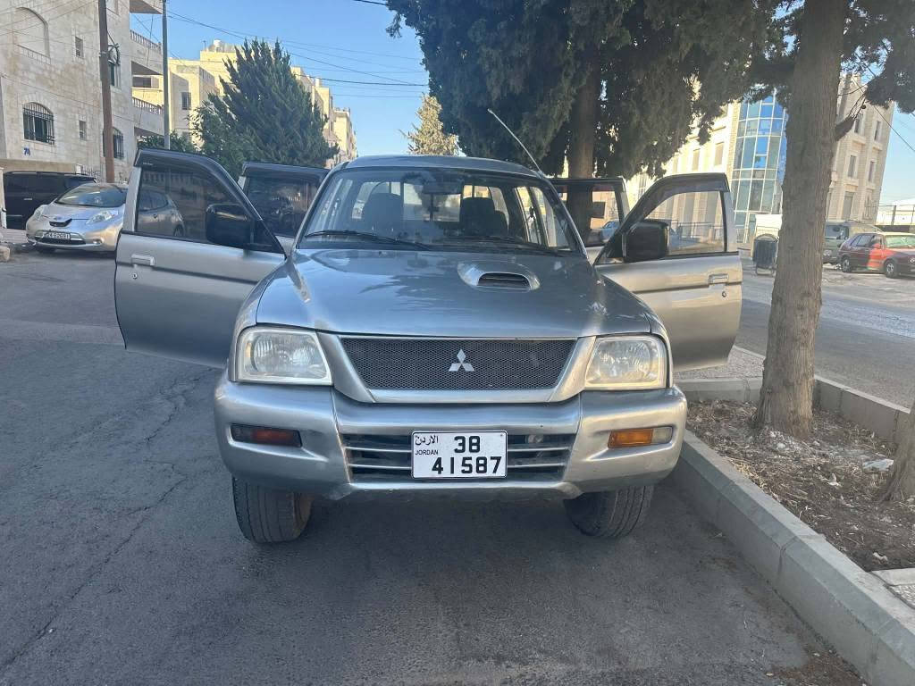متسوبيشي L200 موديل 2003 فورويل 

فحص كامل 3جيد قصعه

كندشن شغال ثلاجه 

محرك 2500 تيربو انتركولر ميتسوبيشي الأصلي فحص تبارك الرحمن 

جير فحص مكنيك نخب 
زيوت وفلاتر وبريكات جديد 

مرخص ومؤمن 

غرفة بحالة الوكالة بالكراتين جلد كامل

Airbag ستيرنج بور ستيرنج

كوشوك مع الجنط ألاصلي بحاله ممتازة 

وسعر مغري للبيع بداعي   ألتحديث 

0780278648 عمان حي نزل عمان, محافظة عمان


**إذا كنت صاحب هذا الإعلان وتريد حذفه لأي سبب، رجاءا أرسل رسالة إلى الدعم الفني**