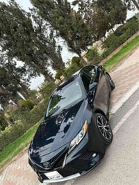 كامري LE • ٢٠١٨ • ١١٢٧٠٠ ميل