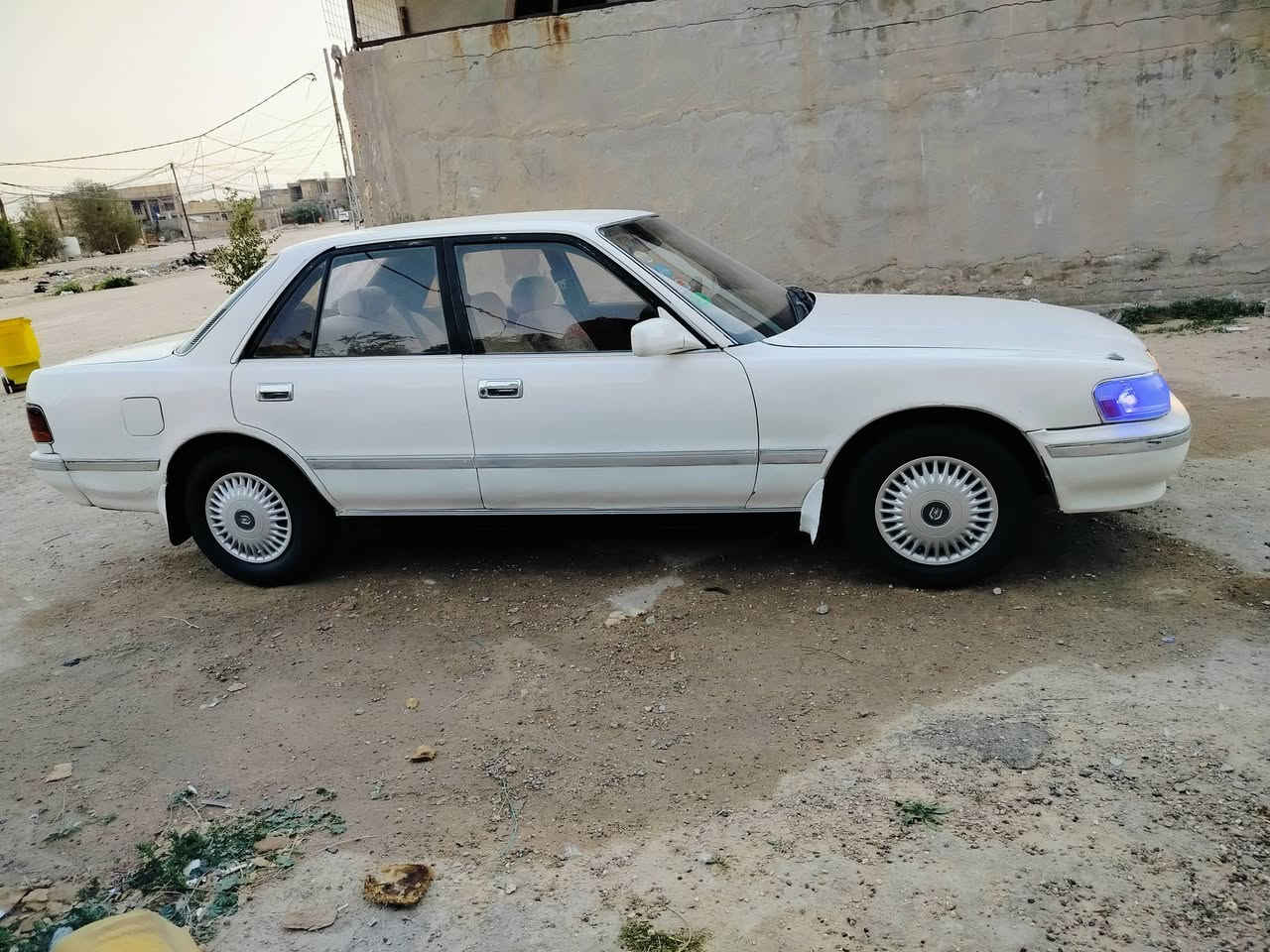 السلام عليكم . السعر 55 وبيه مجال قليل
المكان النجف خان النص 
الاتصال ***********
سياره مارك كربلائي للبيع مكفوله من الكصه والضربه ونقل الچثه مكينه وكير جداد حداديه جديدة تبريد شغال تخم تاير جديد رقم كربلاء انكليزي سنويه 2027 موديل 1992
مكلف بل النشر غير متواجد على فيس
