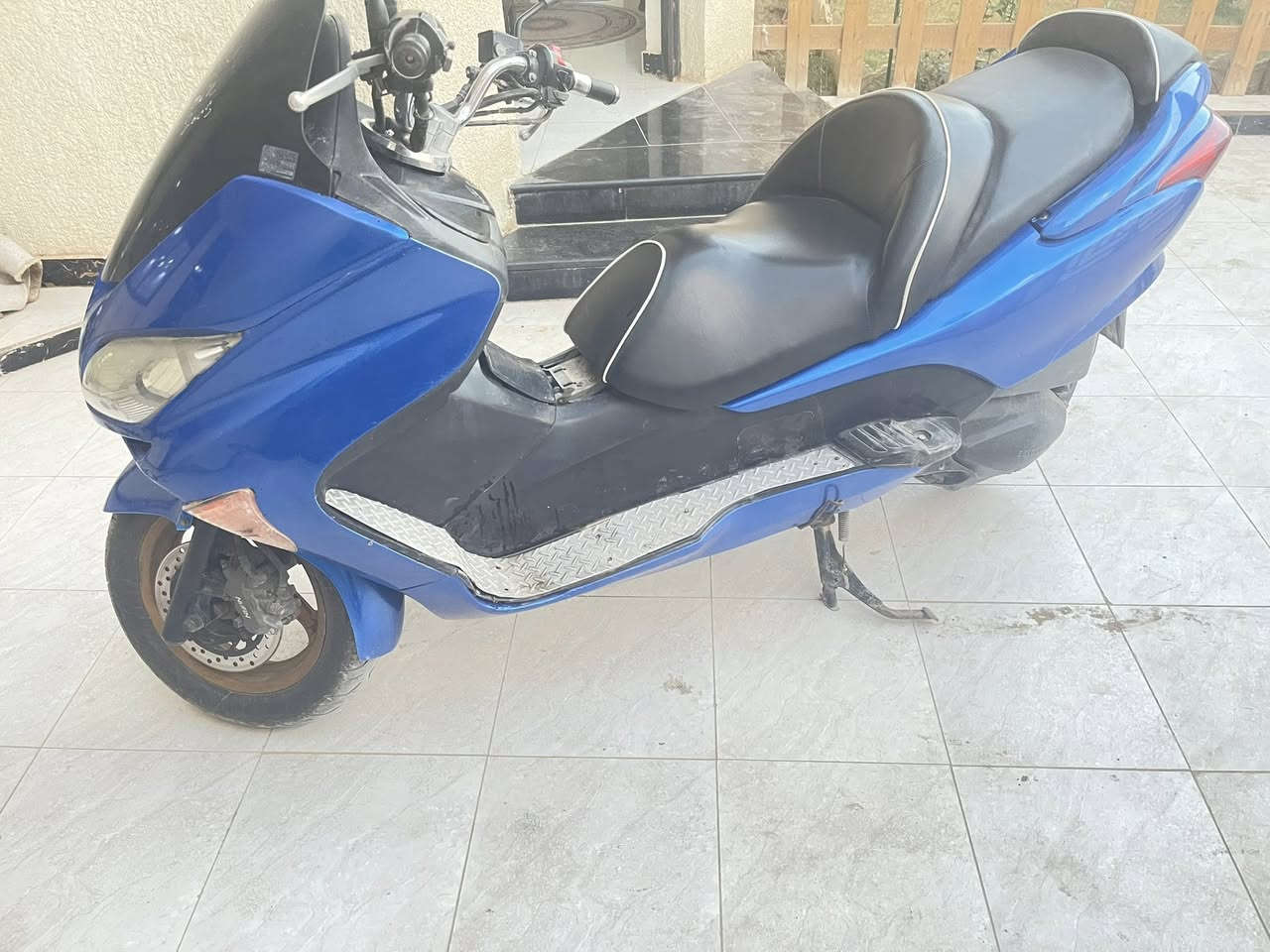 سلام عليكم للبيع فورزه ٠٩
محرك مجفت رايمر

دراجه جاهزه

كير ملغي

كفرات نضيفه

ويل ذهبي

كهربائيات كله شغاله 

مكاني كوت 

للأستفسار 

***********
