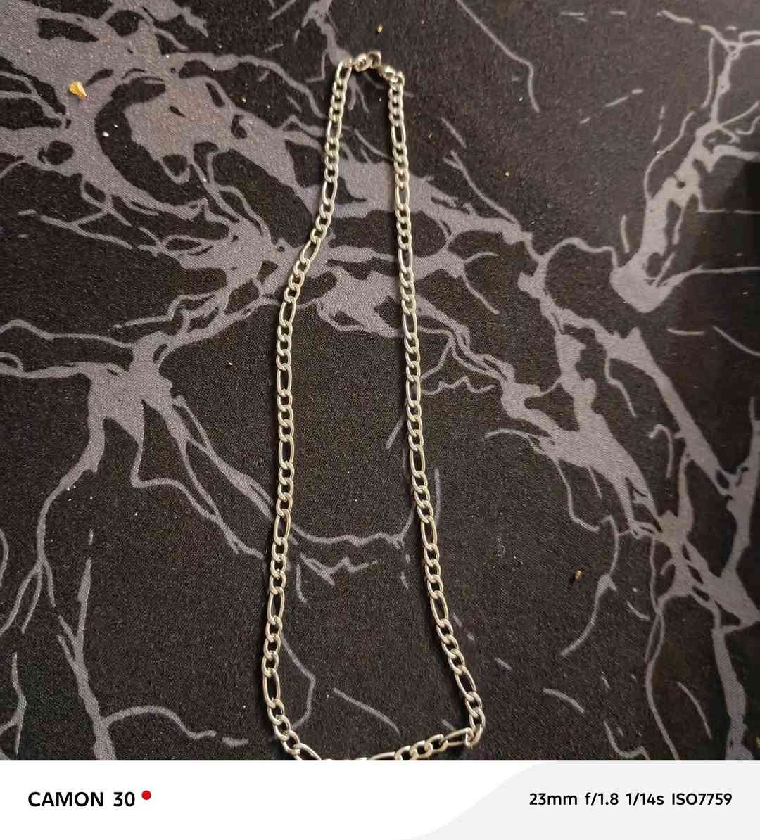 عندي هذني للبيع فضة امزون بيهن ختم 925 انطي السعر الي يرضي الله لحد سال عن الغرام لان ماعرف بيهن


**إذا كنت صاحب هذا الإعلان وتريد حذفه لأي سبب، رجاءا أرسل رسالة إلى الدعم الفني**