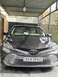 كامري 2018 فئة LE  مواصفات  4 سلندر،  2500   كير 8 سرعات   دفع امامي  ...