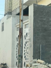 بيت للبيع • ١٠٠م • بداية شارع علكم