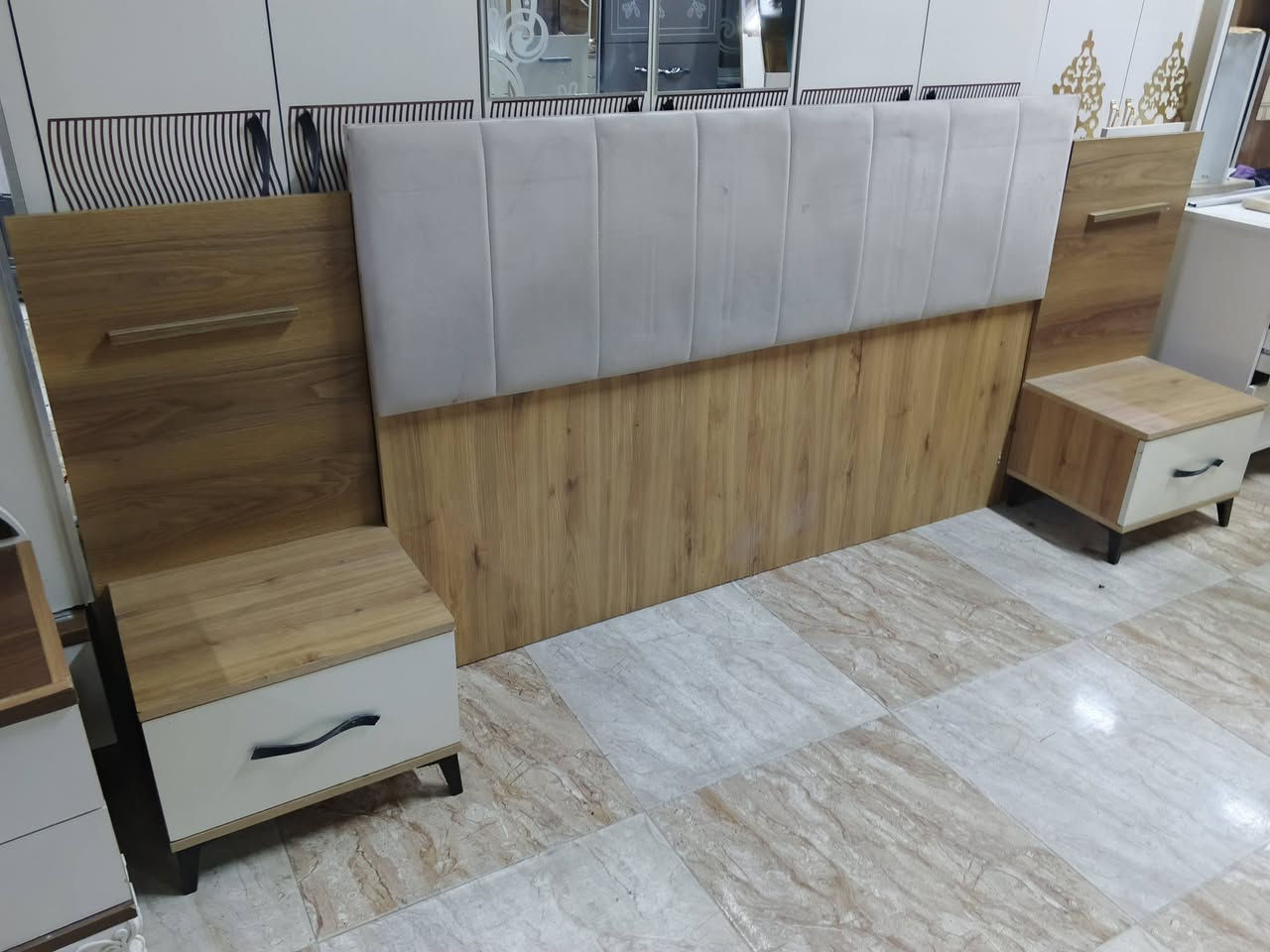 غرفه نوم 6 قطع كلش نضيف  سعر 350 الف
 شراي يجي خاص عنوان كركوك


**إذا كنت صاحب هذا الإعلان وتريد حذفه لأي سبب، رجاءا أرسل رسالة إلى الدعم الفني**