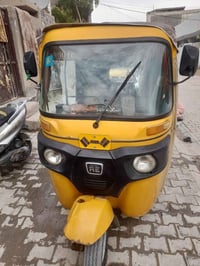 تكتك 18  بيها خياسات كاعيه بيه كلجات قليل مكفوله من السرقات اوراقه موج...