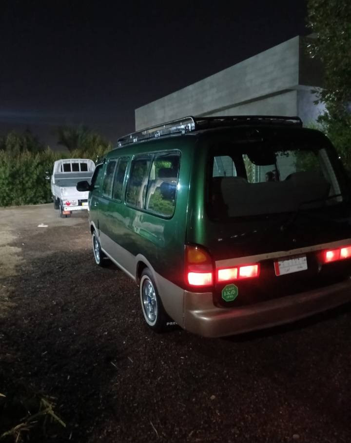 ***********
السلام عليكم ابن جو للبيع مصبوغه بالجماليه عنوان السياره بغداد ابو غريب
